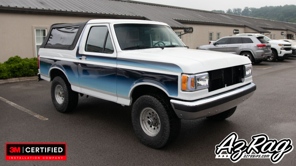 OBS Ford Bronco Gets Retro-Inspired Lower Body Graphics in Knoxville