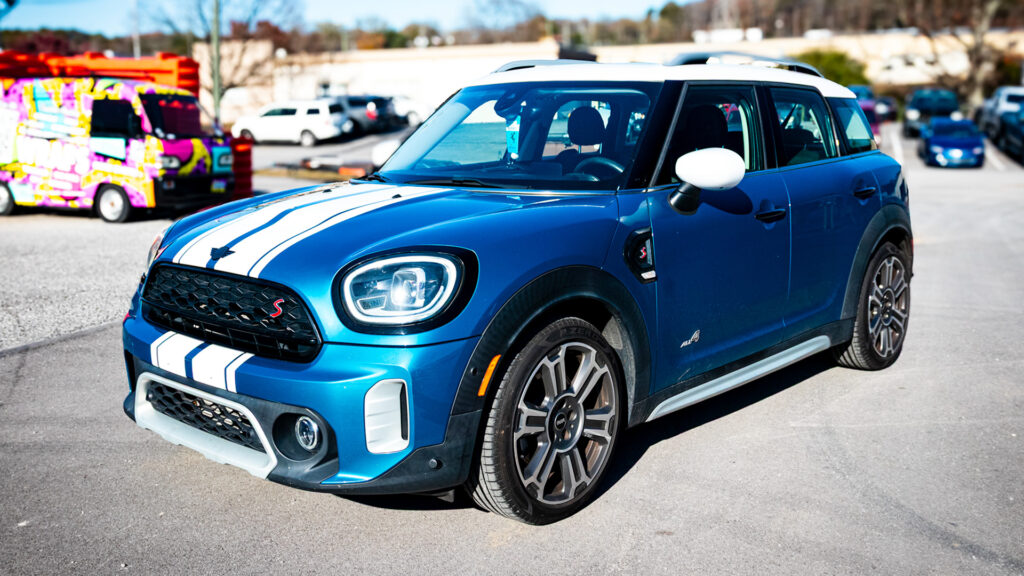 white racing stripes MINI Countryman Cooper S Knoxville TN vinyl stripe kit